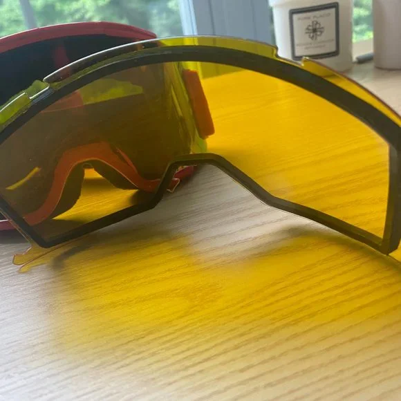SMITH OPTICS REFLECTIVE SKI GOGGLES - Picture 9 of 9